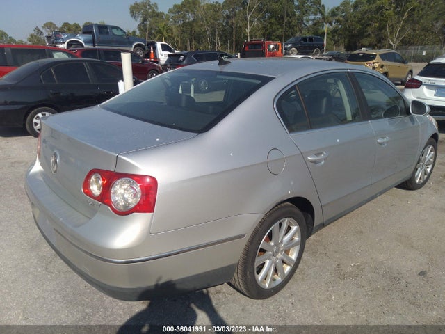 2010 VOLKSWAGEN PASSAT SEDAN KOMFORT VIN: WVWJK7AN2AE057435