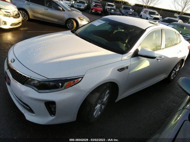 5XXGT4L34JG205498 KIA Optima S