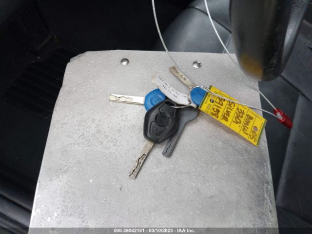 WBAEV53445KM42355 BMW 3 Series 330i