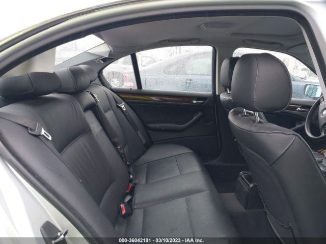 WBAEV53445KM42355 BMW 3 Series 330i