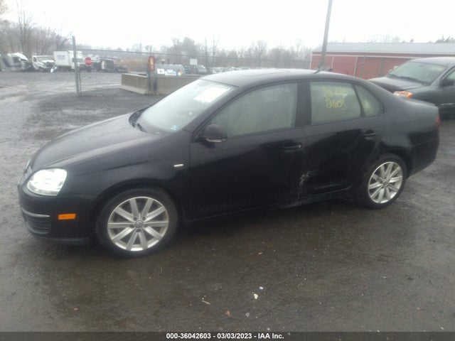 2010 VOLKSWAGEN JETTA SEDAN WOLFSBURG VIN: 3VWRA7AJ4AM103065