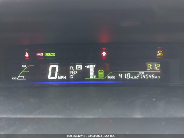 Toyota Prius V Two/three/five 2014 JTDZN3EU0E3356377 Image 8