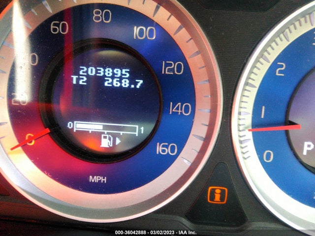 Volvo XC60 2011 YV4902DZ1B2205231 Image 8