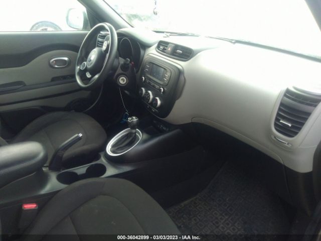 KNDJN2A2XG7323247 KIA Soul Base
