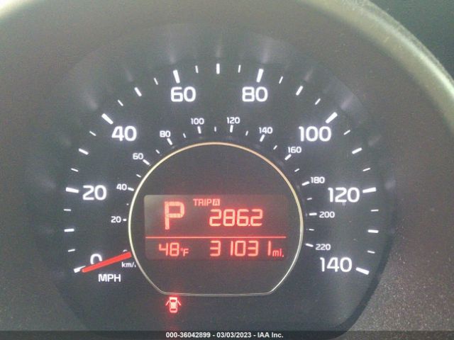 KNDJN2A2XG7323247 KIA Soul Base
