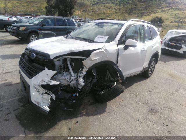JF2SKAECXNH446968 Subaru Forester Premium