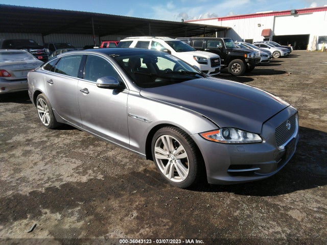 2012 JAGUAR XJ SAJWA2GB2CLV27133 Photo 0