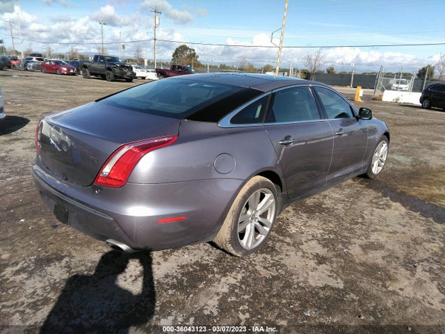 2012 JAGUAR XJ SAJWA2GB2CLV27133 Photo 3