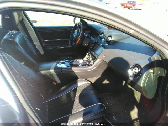 2012 JAGUAR XJ SAJWA2GB2CLV27133 Photo 4
