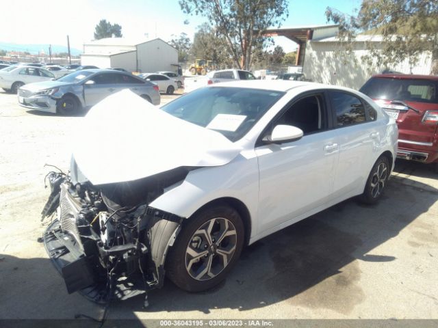 3KPF24AD7ME403256 KIA Forte Lxs