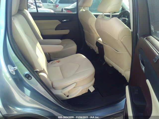 Toyota Highlander Xle 2021 5TDGZRAH2MS082491 Image 8