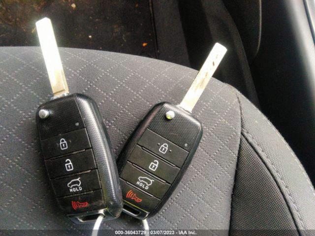 5XYPGDA33LG628370 KIA SORENTO LX
