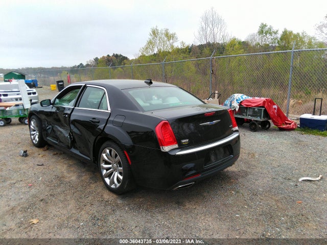 2C3CCAAG8KH500979 Chrysler 300 Touring