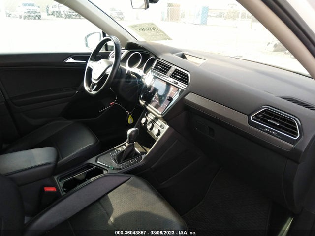 3VV3B7AX7JM019530 Volkswagen Tiguan Sel/se
