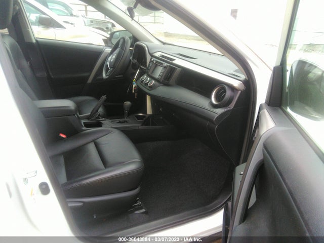 2018 TOYOTA RAV4 LE VIN: 2T3BFREV7JW775375