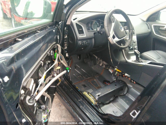 2016 Volvo XC60, VIN: YV449MRM0G2893996