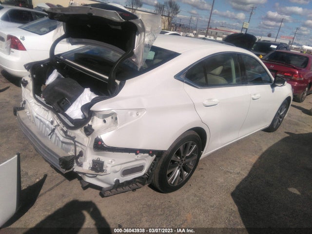 2020 Lexus ES, VIN: 58ADZ1B18LU059169