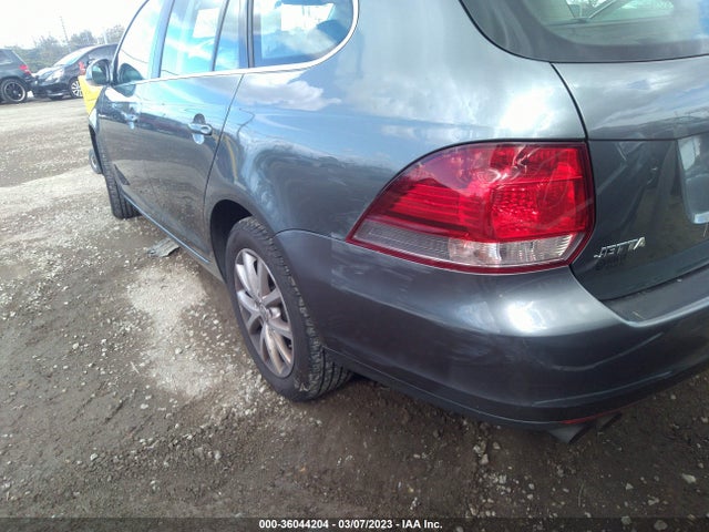 2010 VOLKSWAGEN JETTA SPORTWAGEN SE VIN: 3VWTZ7AJ0AM664202