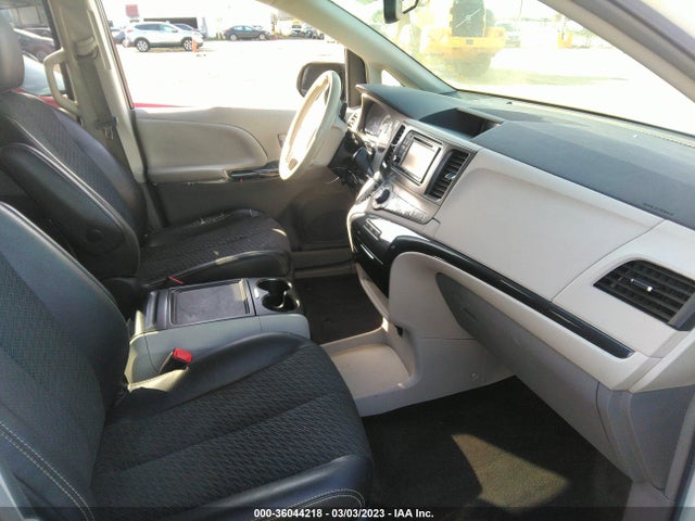Toyota SIENNA SE 2014 5TDXK3DC3ES429832 Image 6