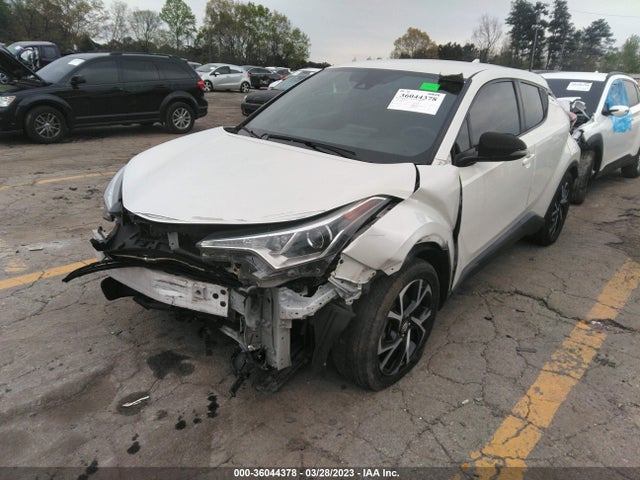 Toyota C-HR XLE 2018 NMTKHMBX7JR038146 Image 2