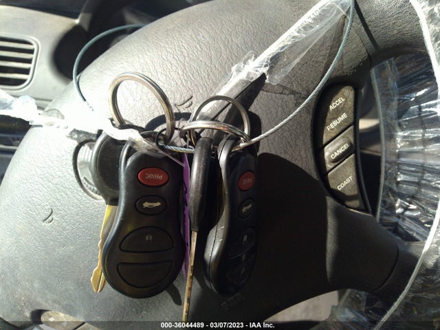 Dodge Intrepid Base 2000 2B3HD46R8YH302598 Image 3