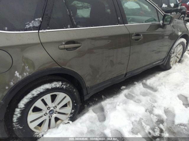 4S4BSBDC4F3215323 Subaru Outback 2.5i Premium