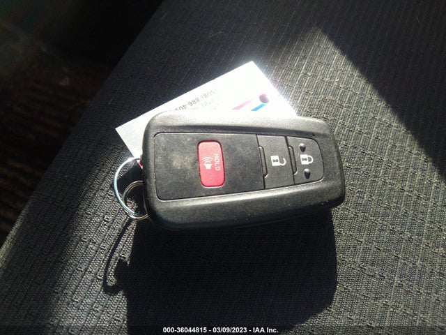 2018 Toyota CH-R, VIN: NMTKHMBX4JR001927