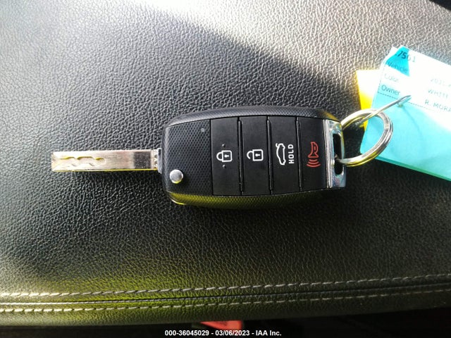 KIA Optima Lx 2019 5XXGT4L31KG294240 Image 3