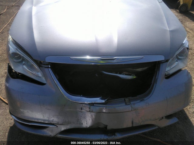 Chrysler 200 Touring 2014 1C3CCBBBXEN137458 Image 6
