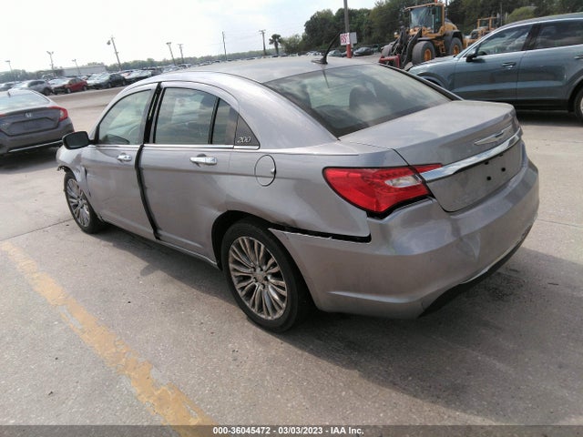 Chrysler 200 Limited 2013 1C3CCBCG5DN577922 Image 4