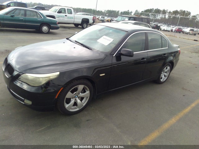 BMW 5 Series 528i 2008 WBANU53518CT00152 Image 2