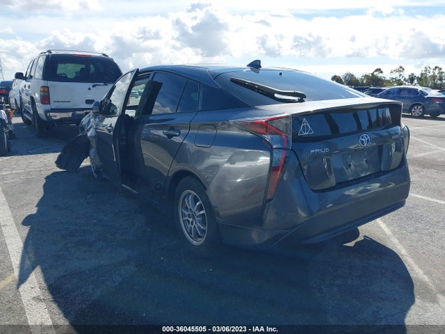 Toyota Prius Two 2016 JTDKBRFUXG3020573 Image 3