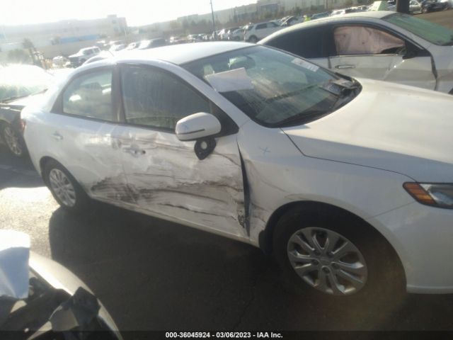 KNAFU4A23D5729847 KIA FORTE EX