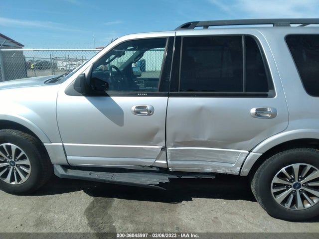 2016 Ford Expedition, VIN: 1FMJU1HT8GEF29881