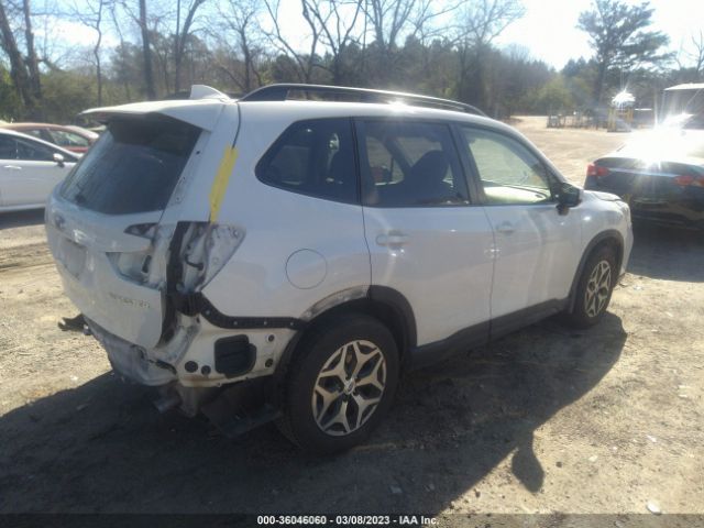 JF2SKAEC6KH458112 Subaru Forester Premium