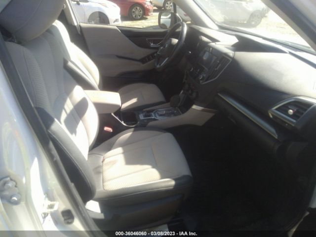 JF2SKAEC6KH458112 Subaru Forester Premium