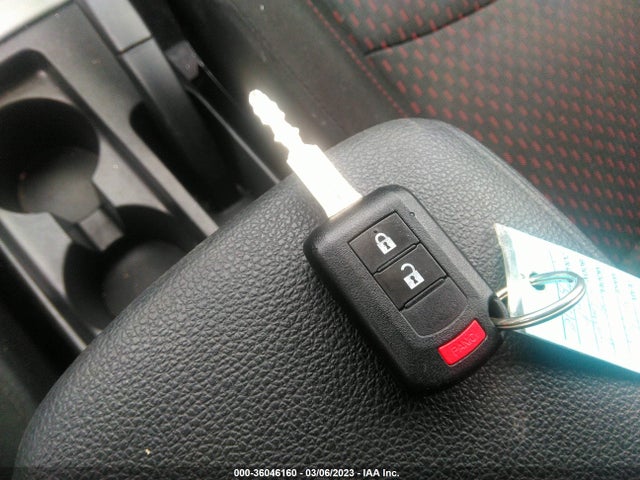 JA4AP3AUXKU018787 Mitsubishi Outlander Sport 2.0