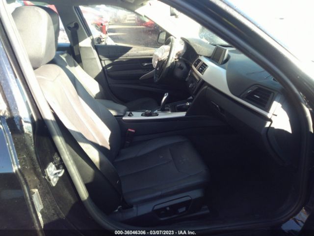 WBA3C3C55EF984048 BMW 3 Series 320i Xdrive