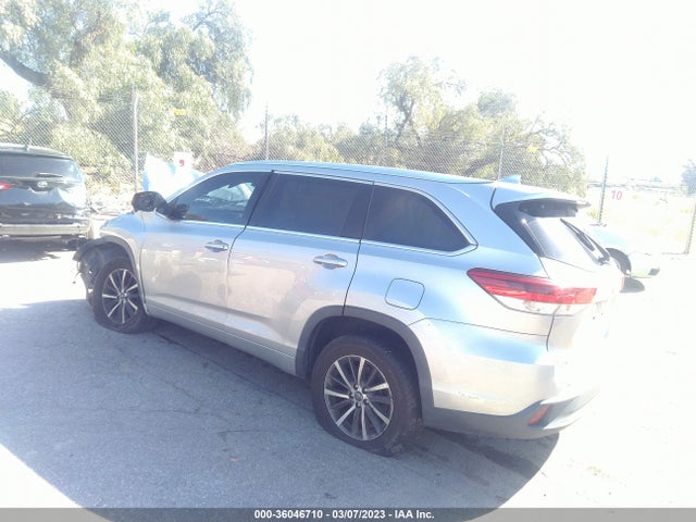 Toyota Highlander Se/xle 2018 5TDKZRFH1JS547244 Image 3