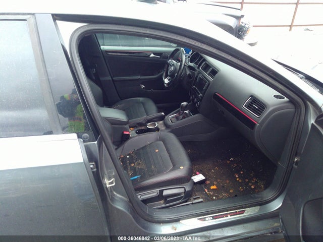 3VW4T7AJ0GM385668 Volkswagen Jetta Sedan 2.0t Gli Sel