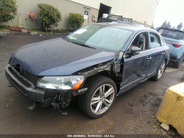 1VWBT7A39FC010483 Volkswagen Passat 1.8t Se W/sunroof & Nav