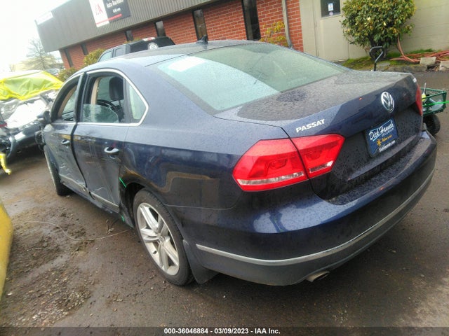 1VWBT7A39FC010483 Volkswagen Passat 1.8t Se W/sunroof & Nav
