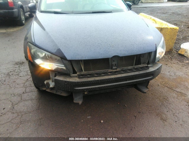 1VWBT7A39FC010483 Volkswagen Passat 1.8t Se W/sunroof & Nav