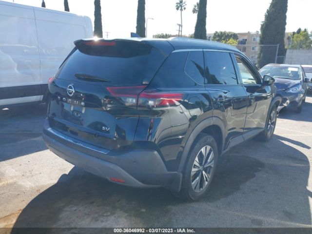 5N1AT3BA2MC795491 Nissan ROGUE SV