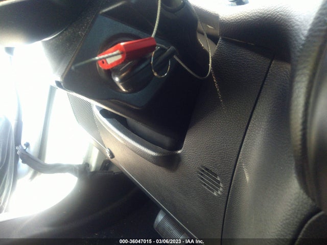 1C4BJWDG6HL738122 Jeep Wrangler Unlimited Sport