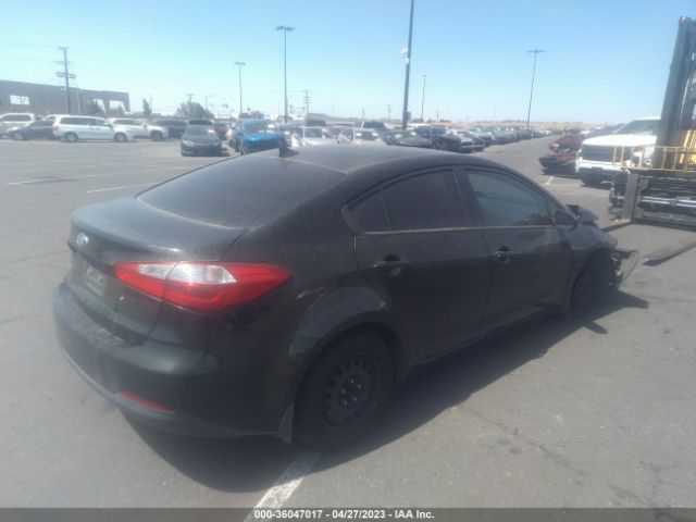 KNAFK4A68E5211162 KIA FORTE LX