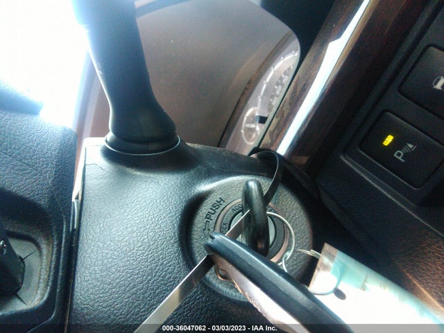 2016 Toyota Tundra, VIN: 5TFHW5F19GX558056