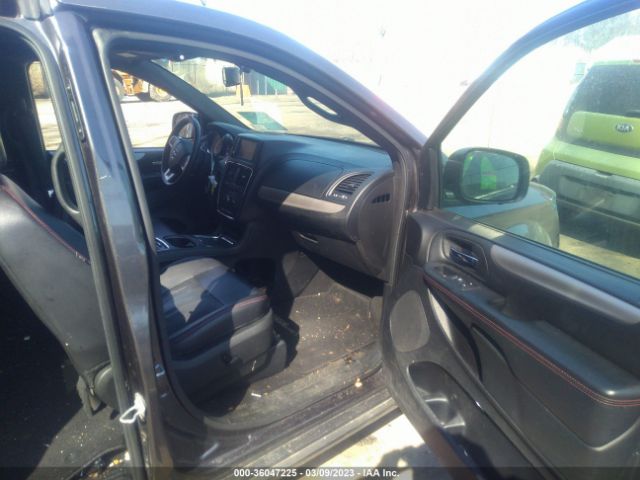 2C4RDGEG3HR674560 Dodge Grand Caravan Gt