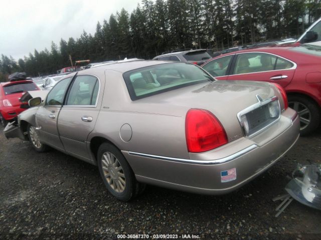 1LNHM81W03Y616050 Lincoln Town Car Executive