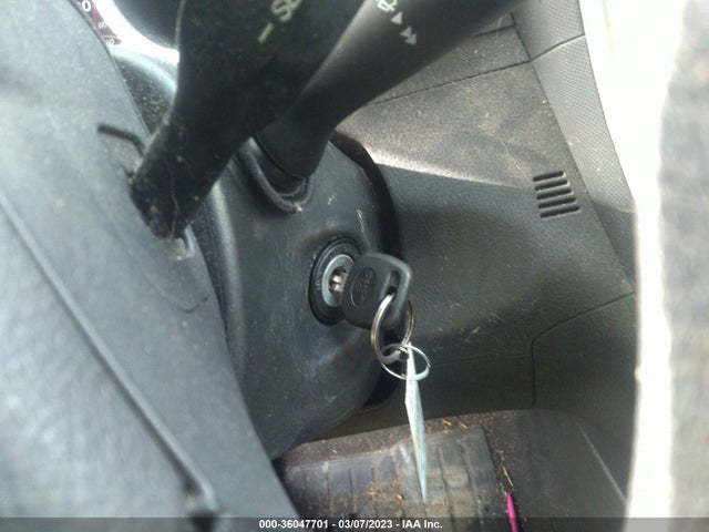 Toyota Matrix 2010 2T1KU4EE8AC280668 Image 11